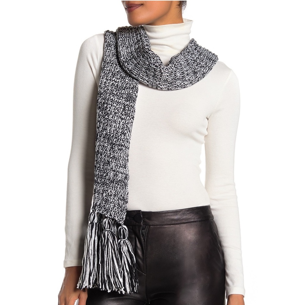 Calvin Klein Knit Scarf - Picture 1 of 4
